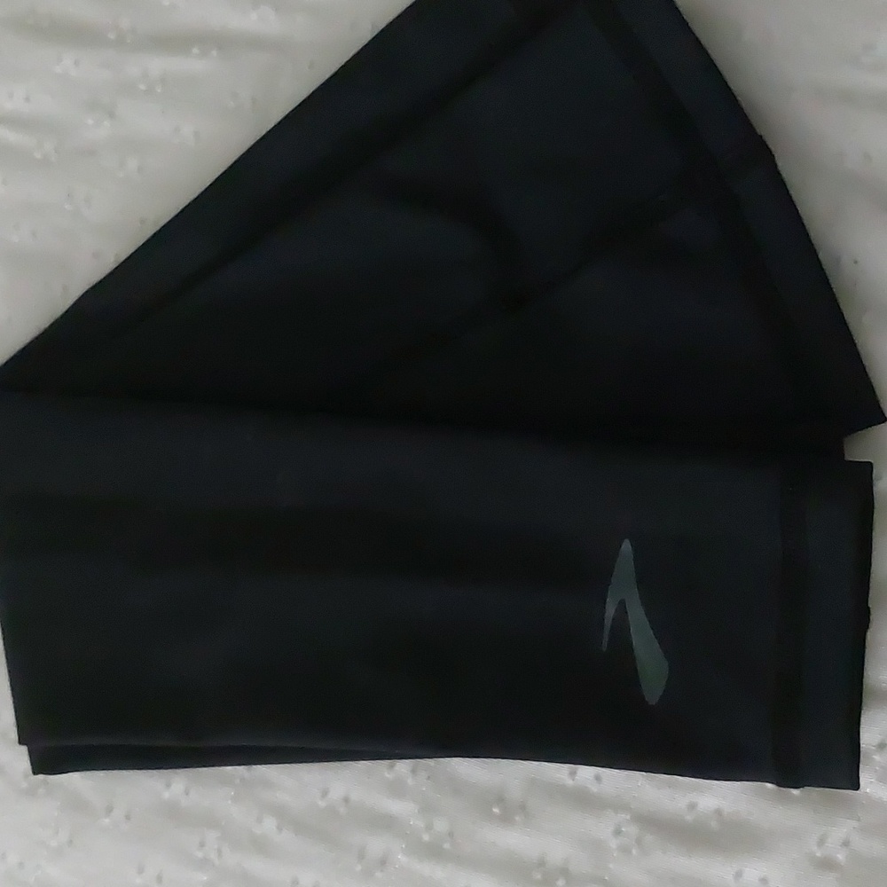 Brooks arm warmer